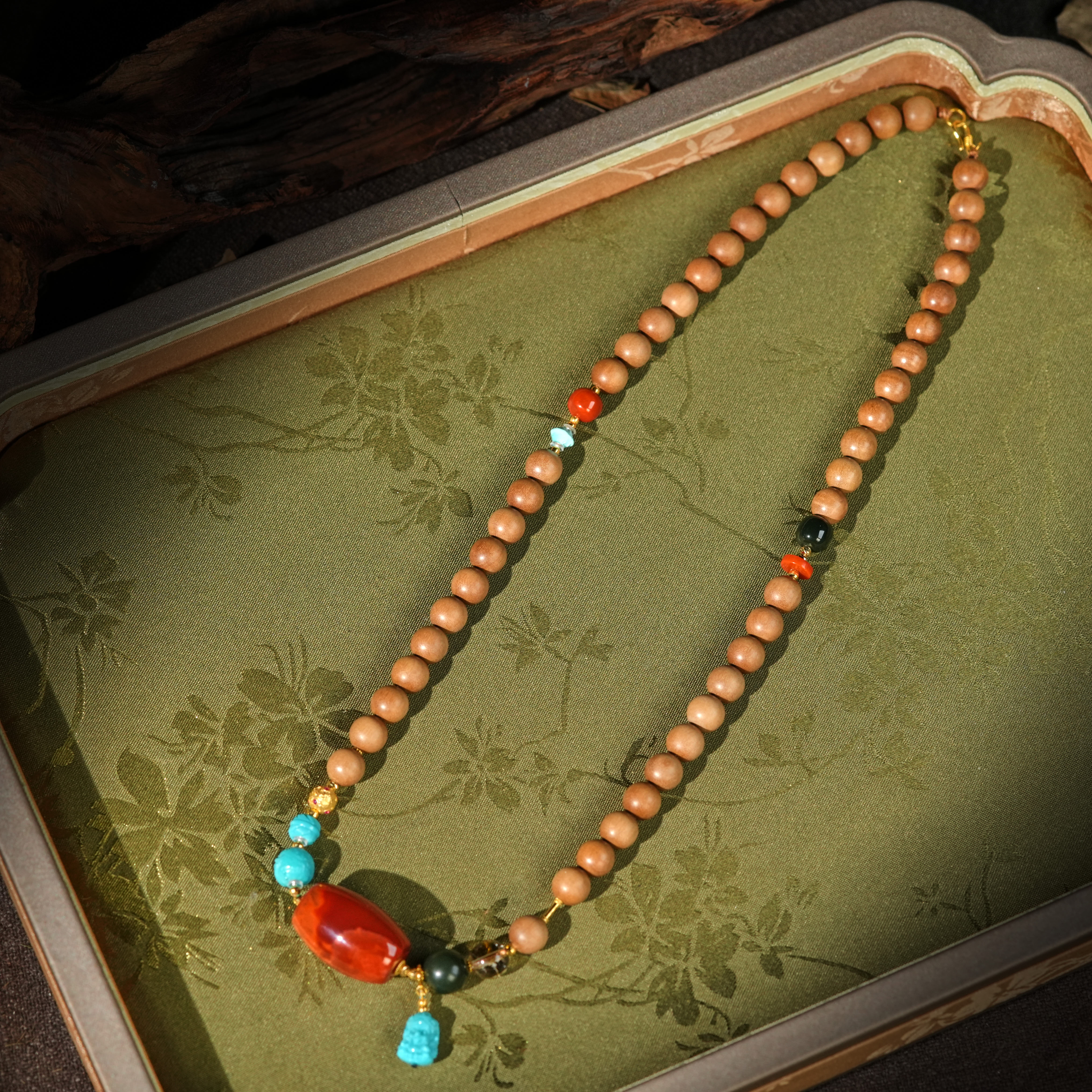 左边婷姐丨老山檀项链（C946)