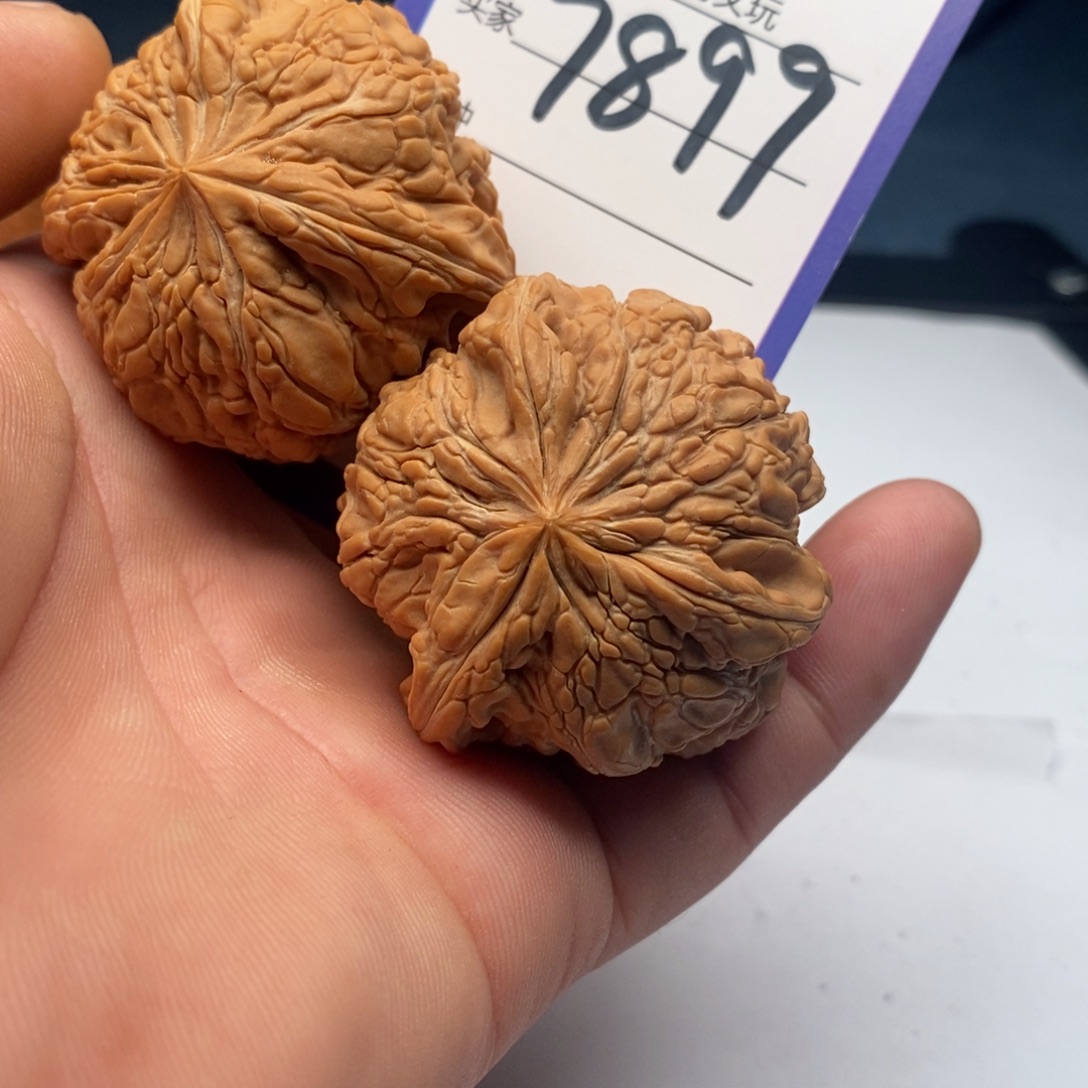 吊坠文玩核桃7899