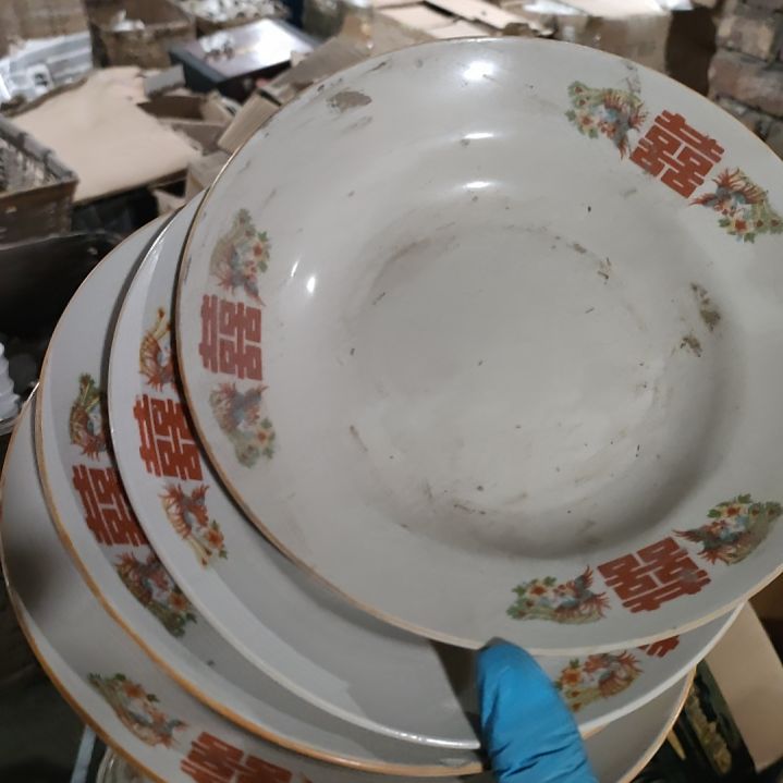 摆件陶瓷盘子碗啥都有