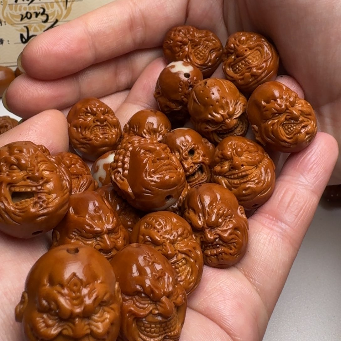 橄榄核手串$****$全家福19卡20之间