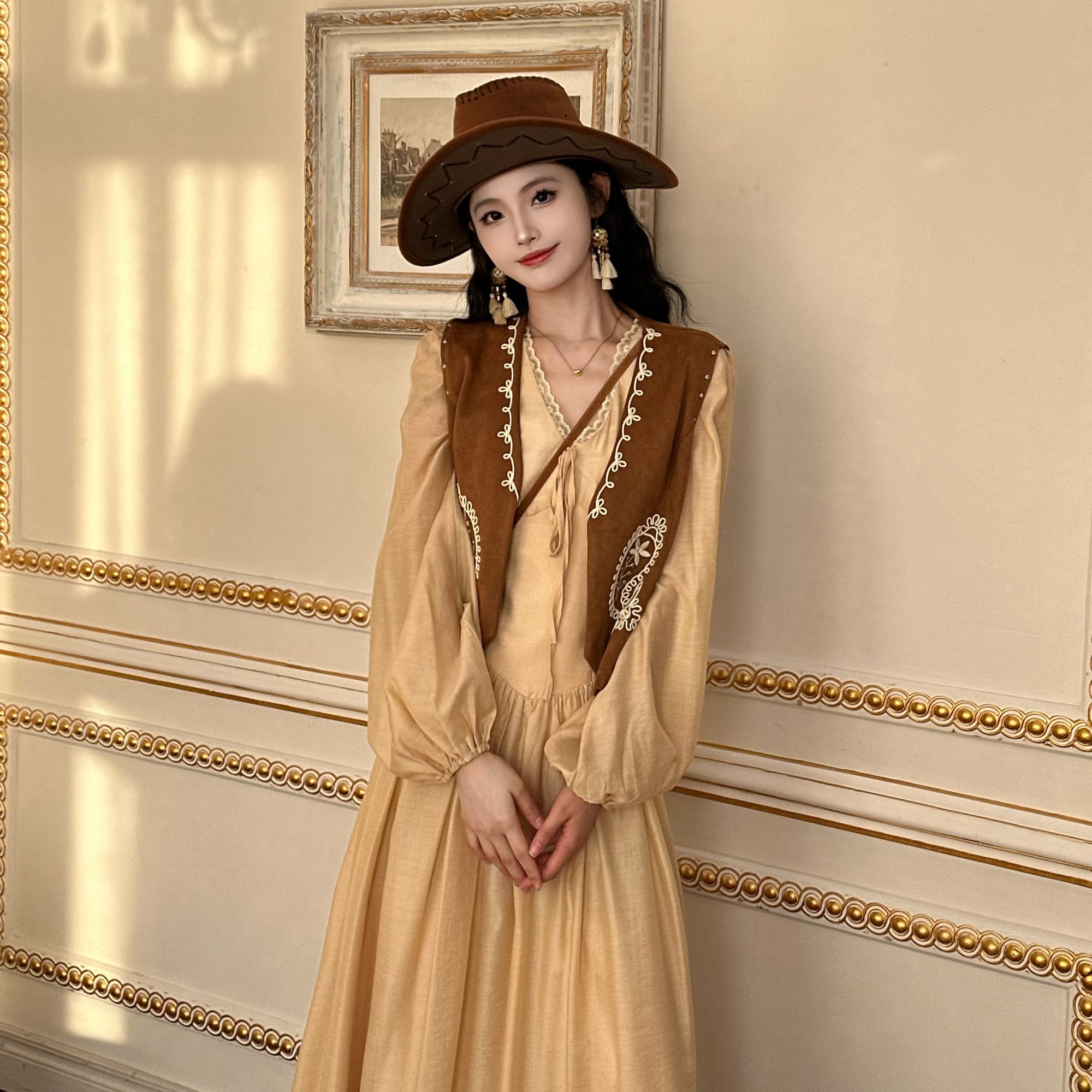 小八请沧【旷野之外】25年秋冬新款时尚显瘦马甲+连衣裙 00126  BQC