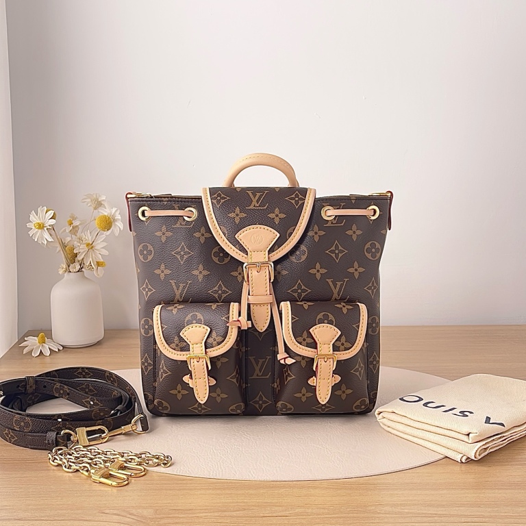 99新 LouisVuitton/路易威登 【九筒奢品】Excursion/双肩包/2309