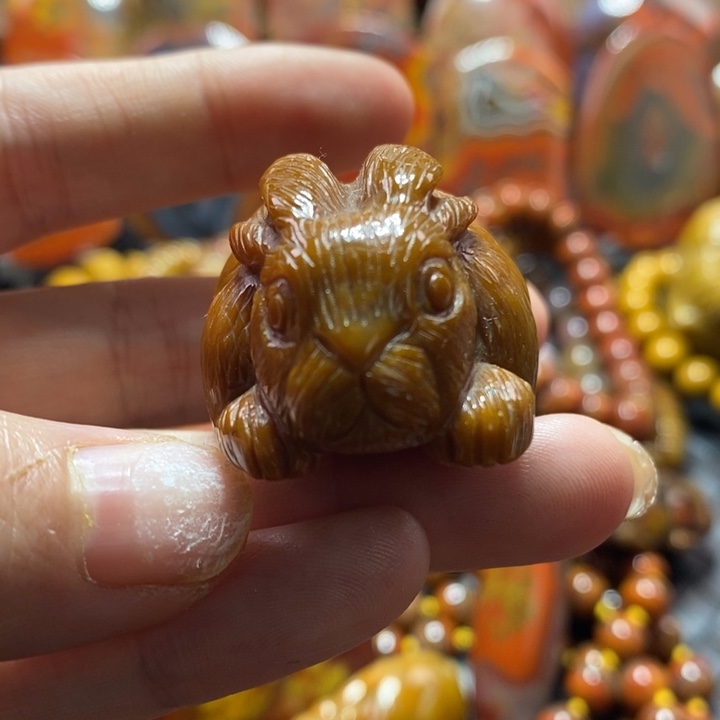 未镶嵌兔子雕件玛瑙/玉髓