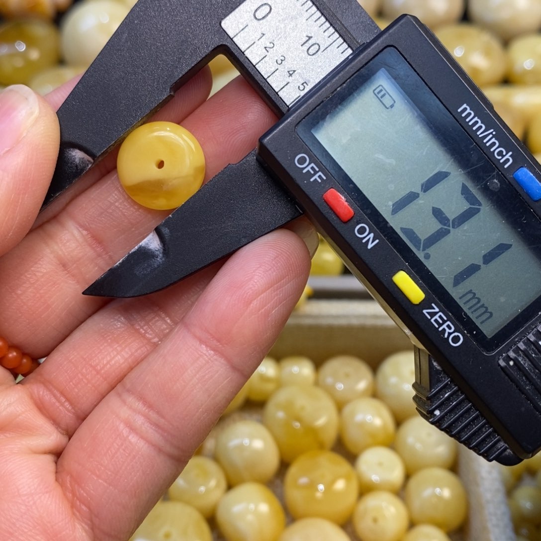 琥珀未镶嵌裸石蜜蜡配珠