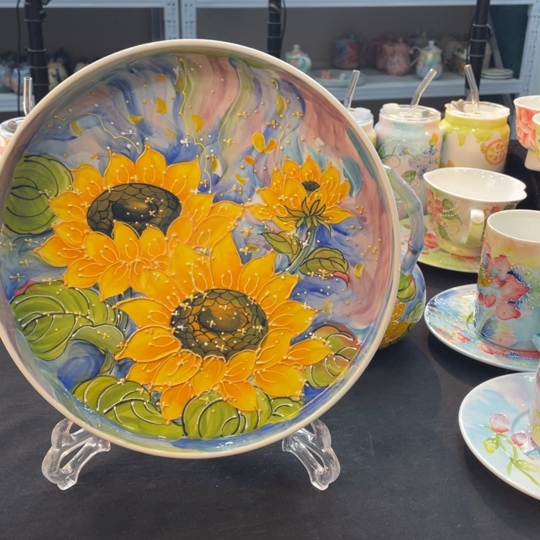 芬***杯景德镇釉下五彩手绘