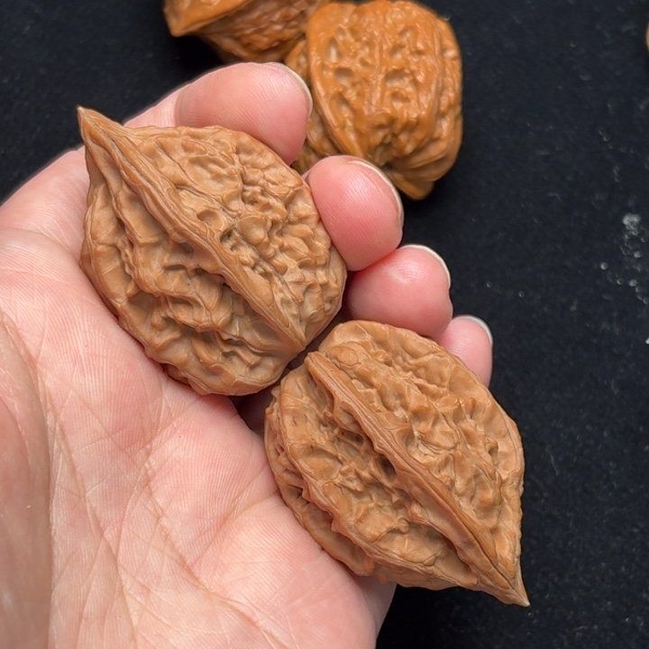 文玩核桃吊坠油腊鸡【3312】