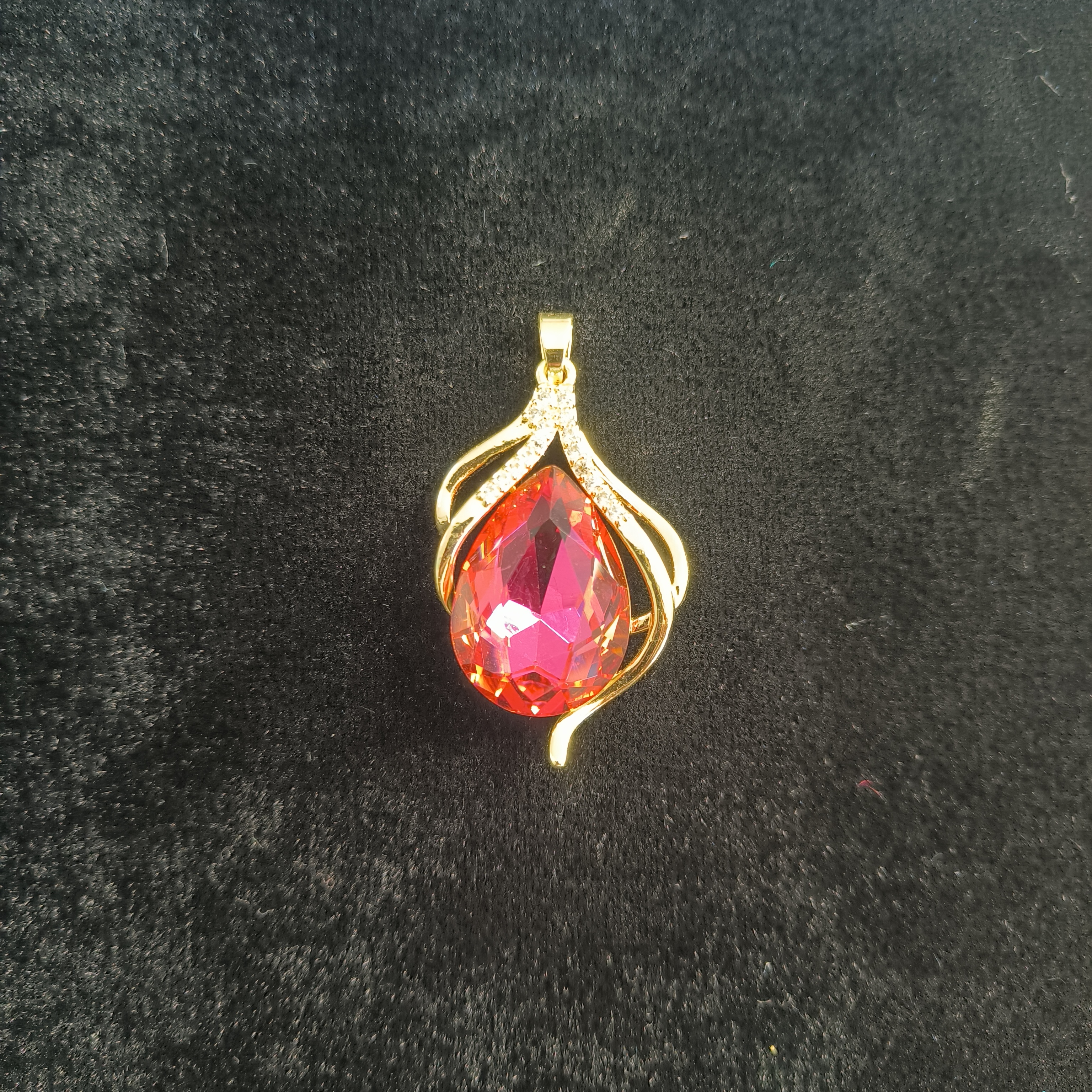 高定--馆藏--收藏级首饰配礼盒配链子A016