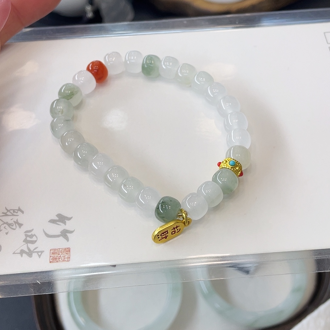 小***布石英质玉未镶嵌手镯