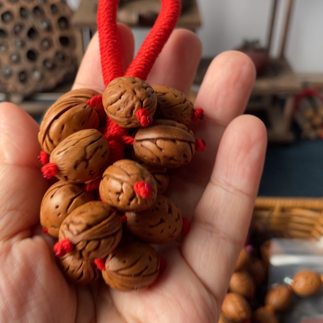 桃枭葡萄挂18颗一串抛光