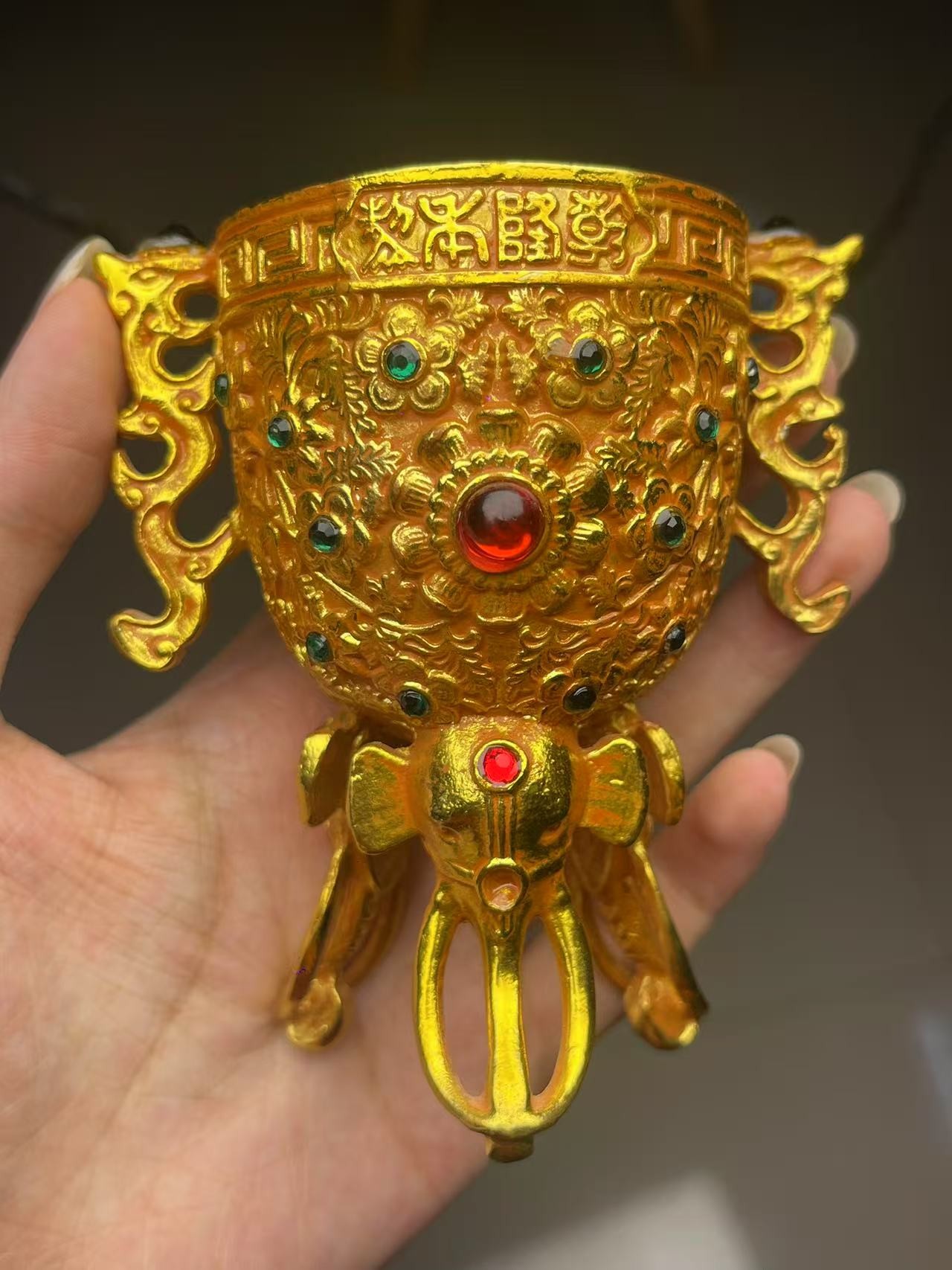 精美手工艺术摆件 复古摆件 三足