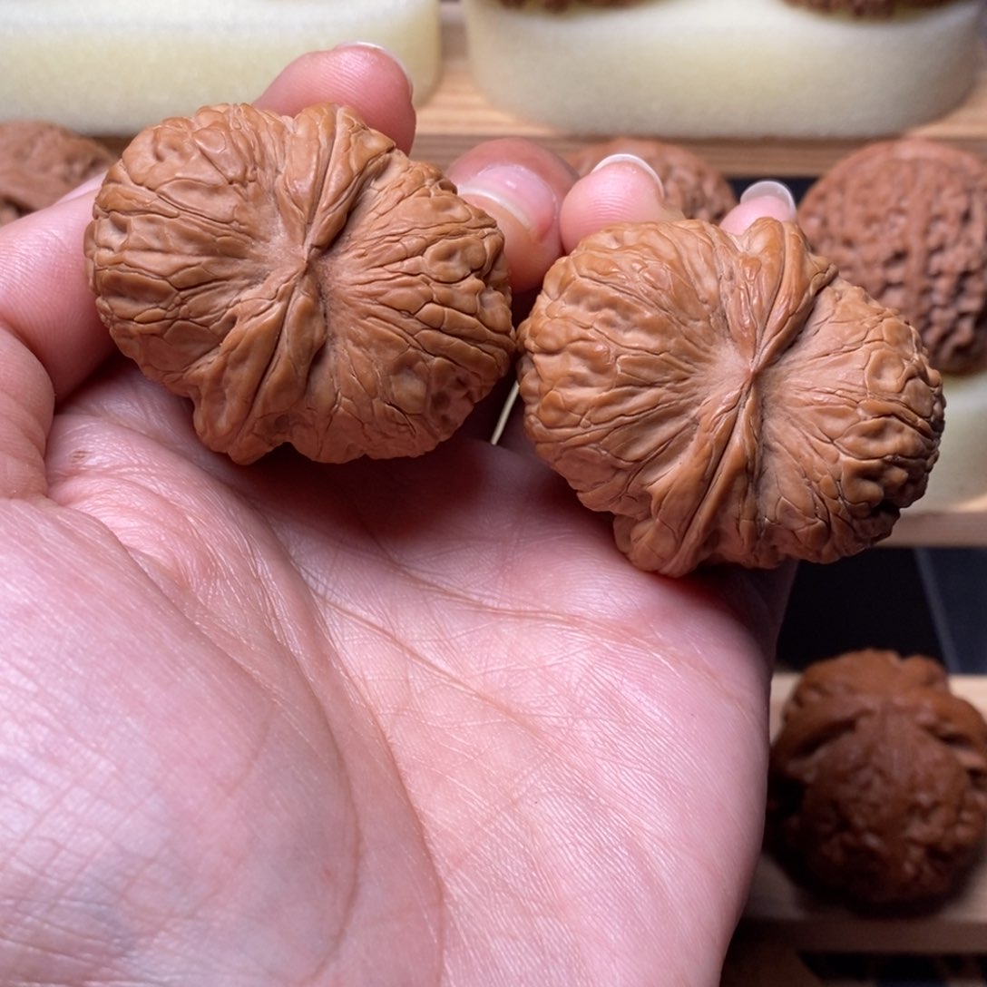 文玩核桃吊坠被**了元宝45