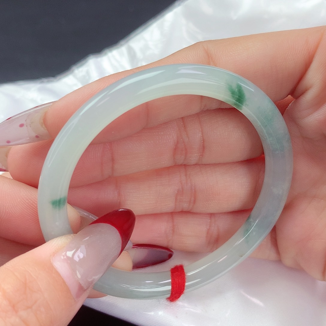 【闪购商品】翡翠手镯未镶嵌a 121503