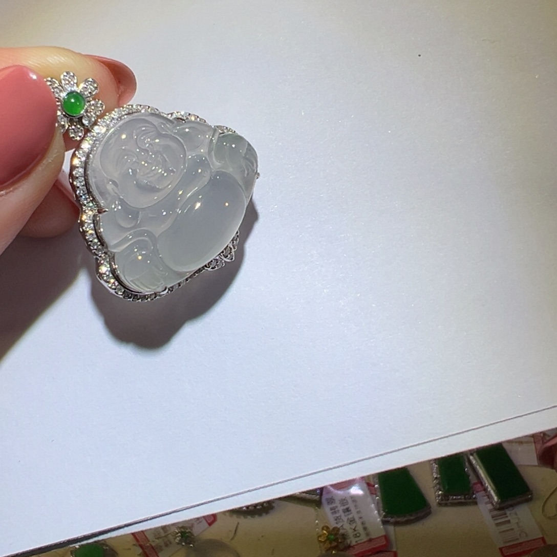 翡翠颈饰18K金镶嵌吊坠