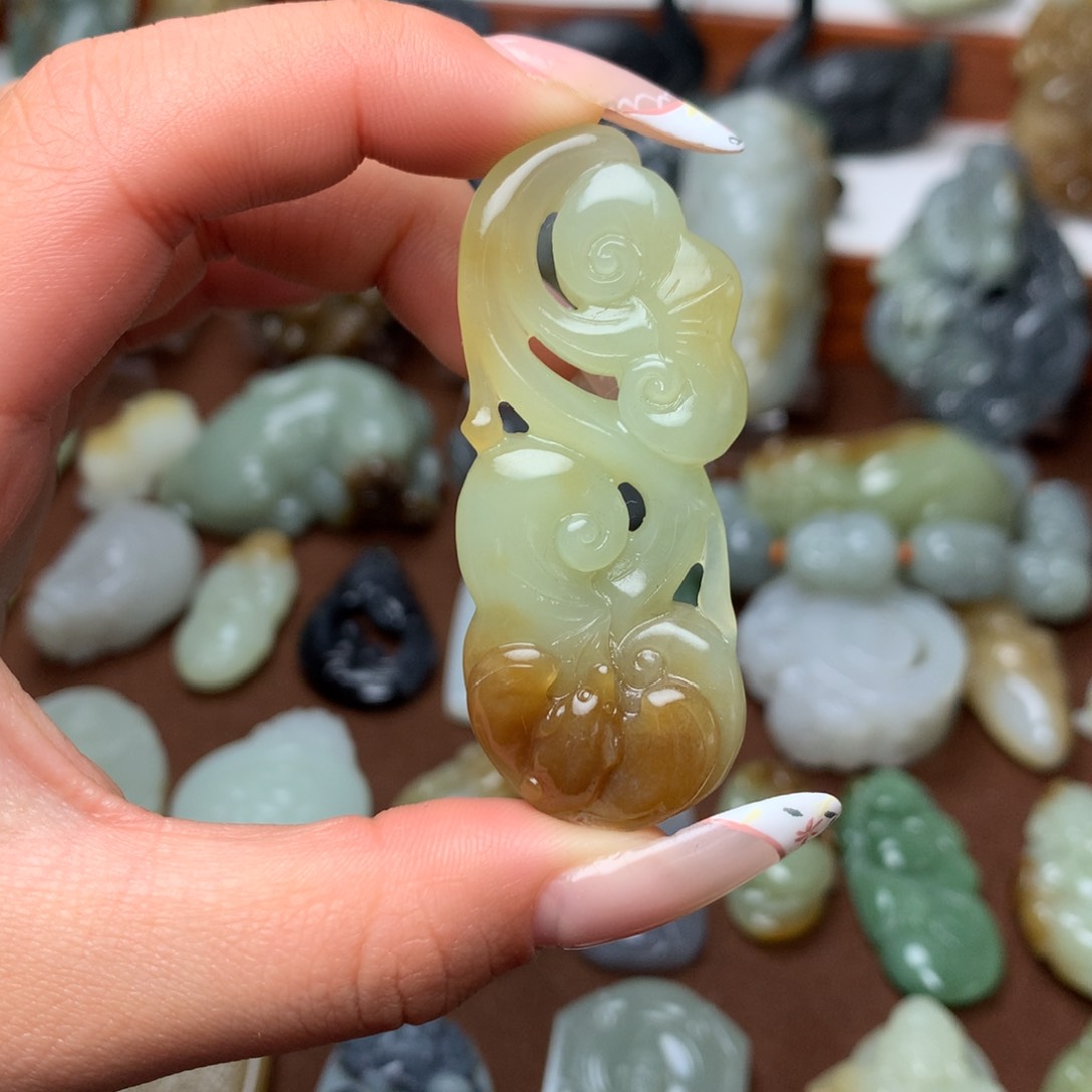 和田玉挂件未镶嵌