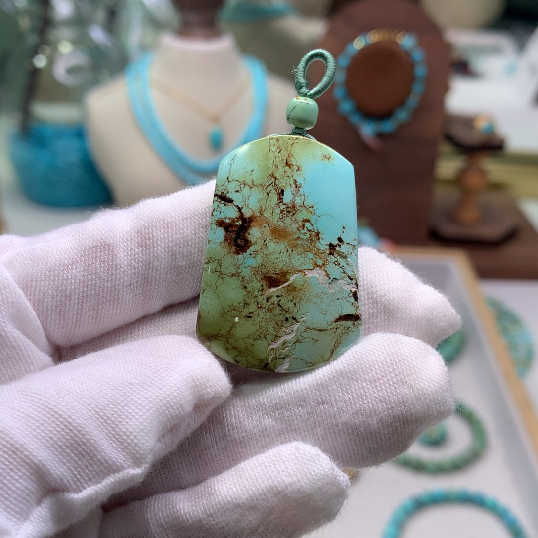 绿松石配饰未镶嵌