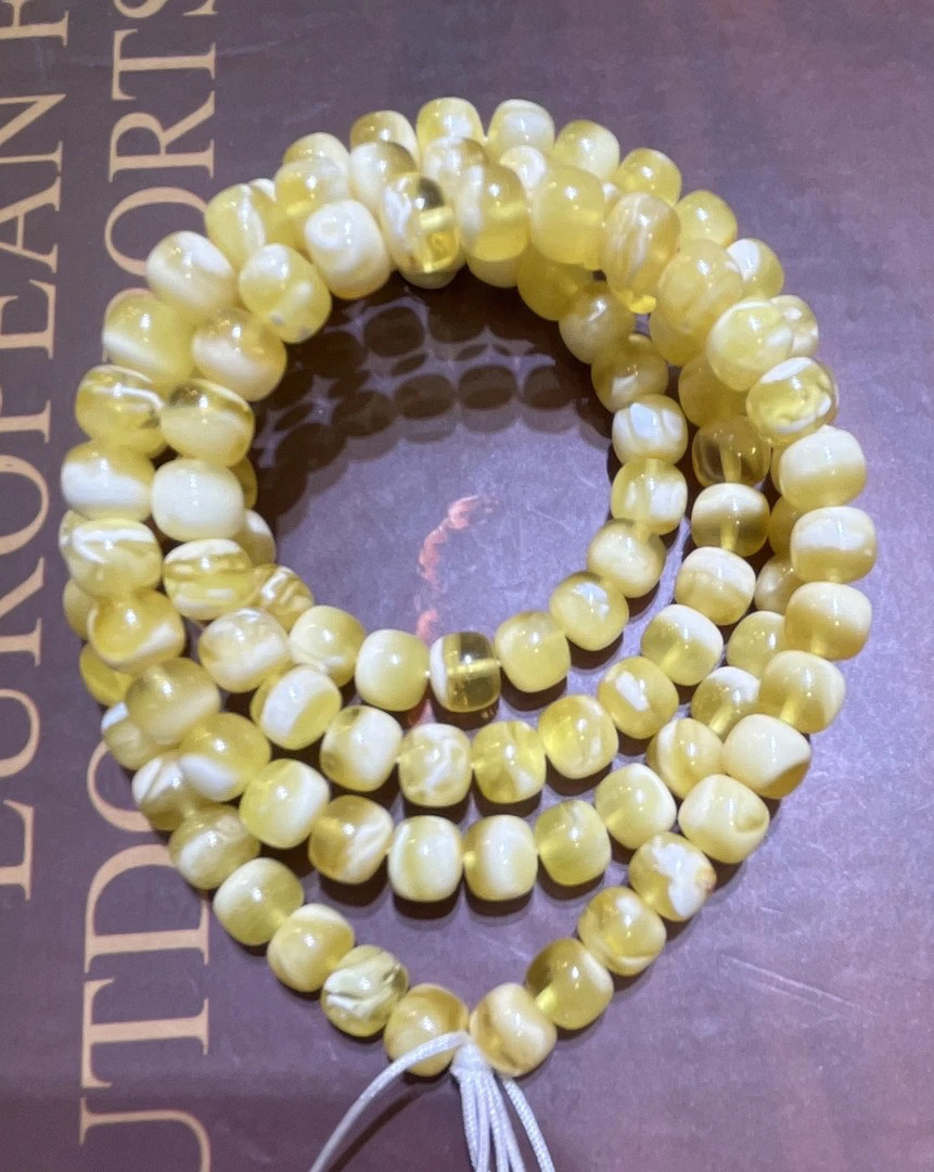 琥珀金妖白花蜜蜡精工老型108链，8m、天然原矿