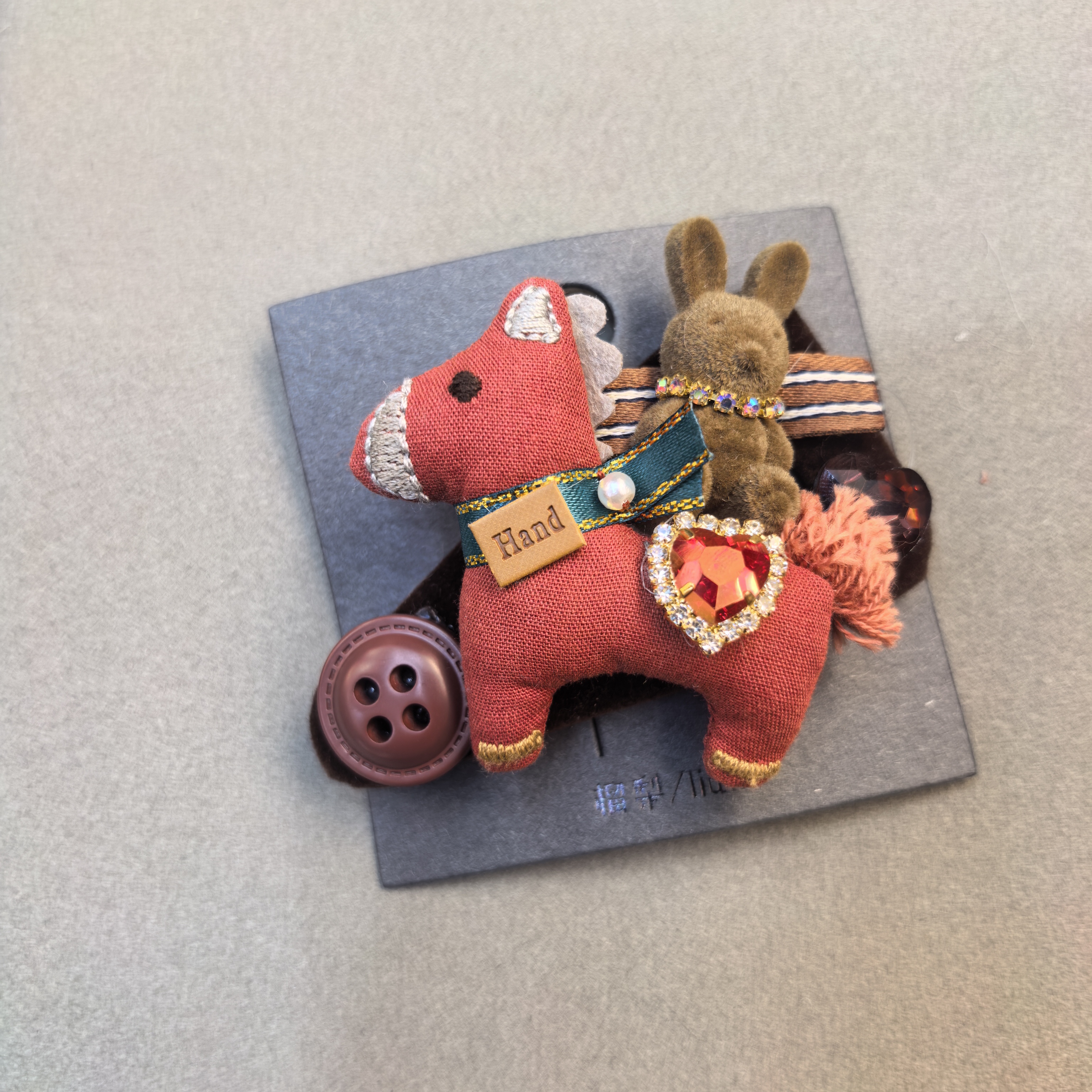 E616红色小马小兔子爱心闪闪三角掰掰夹