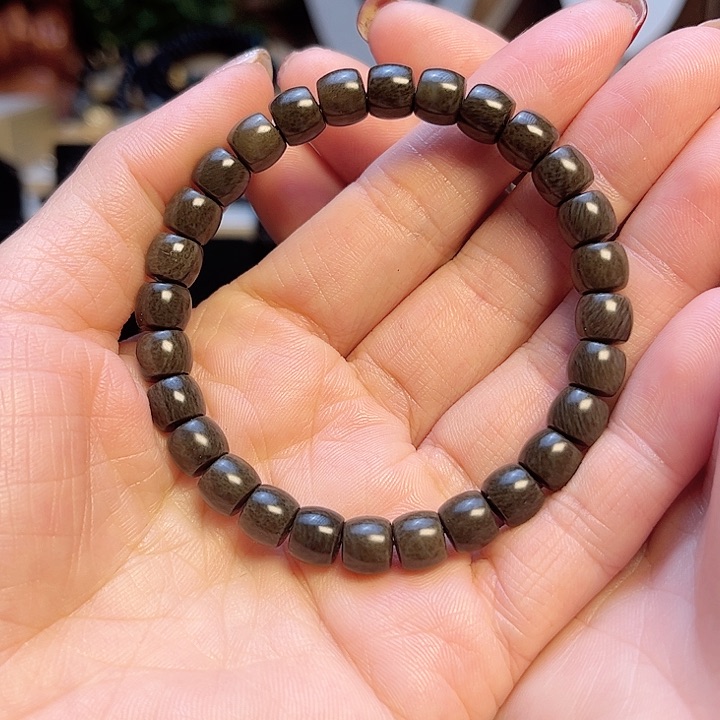 和田玉手链未镶嵌卡8直切草花 手串