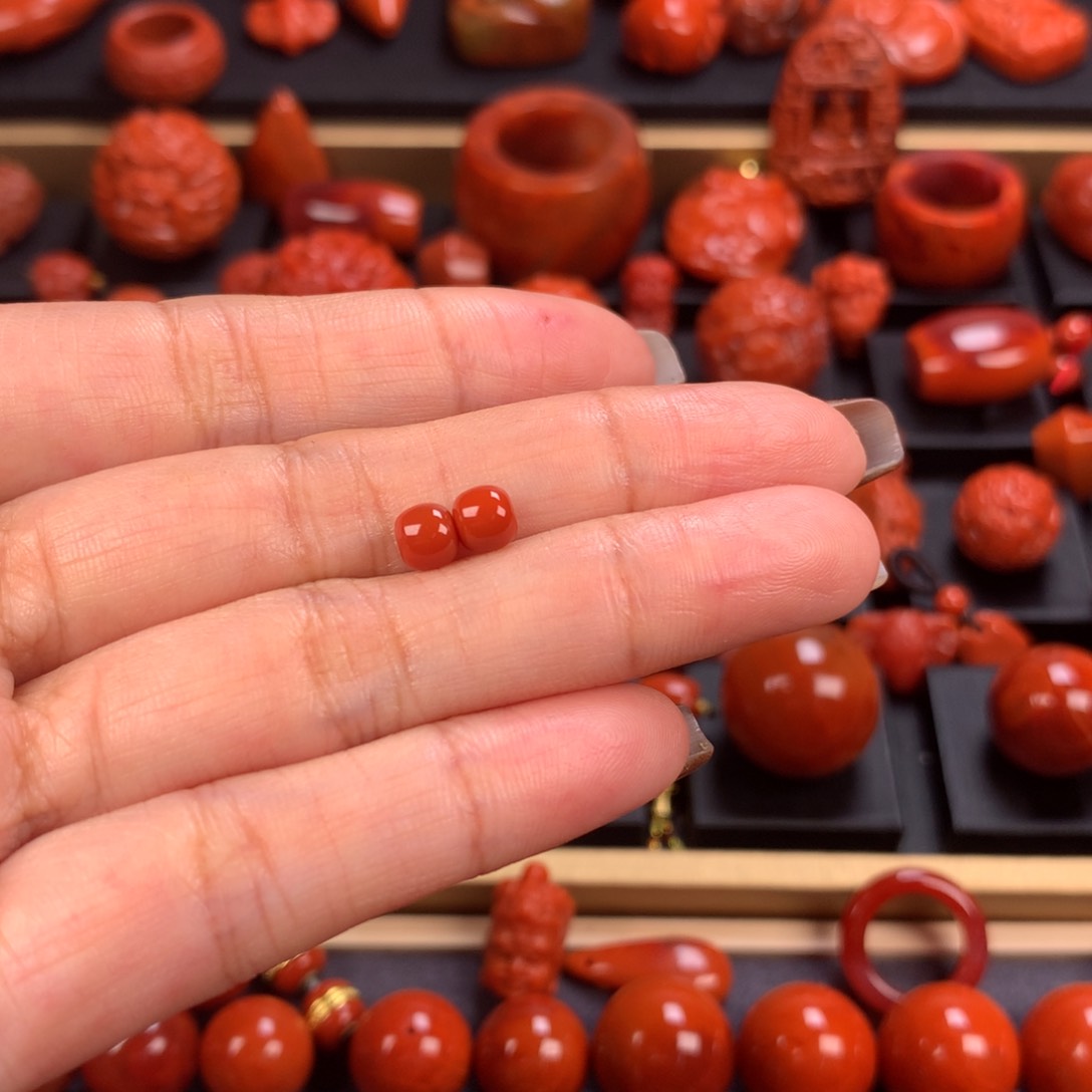 未镶嵌老型对珠5mm南红玛瑙?****）