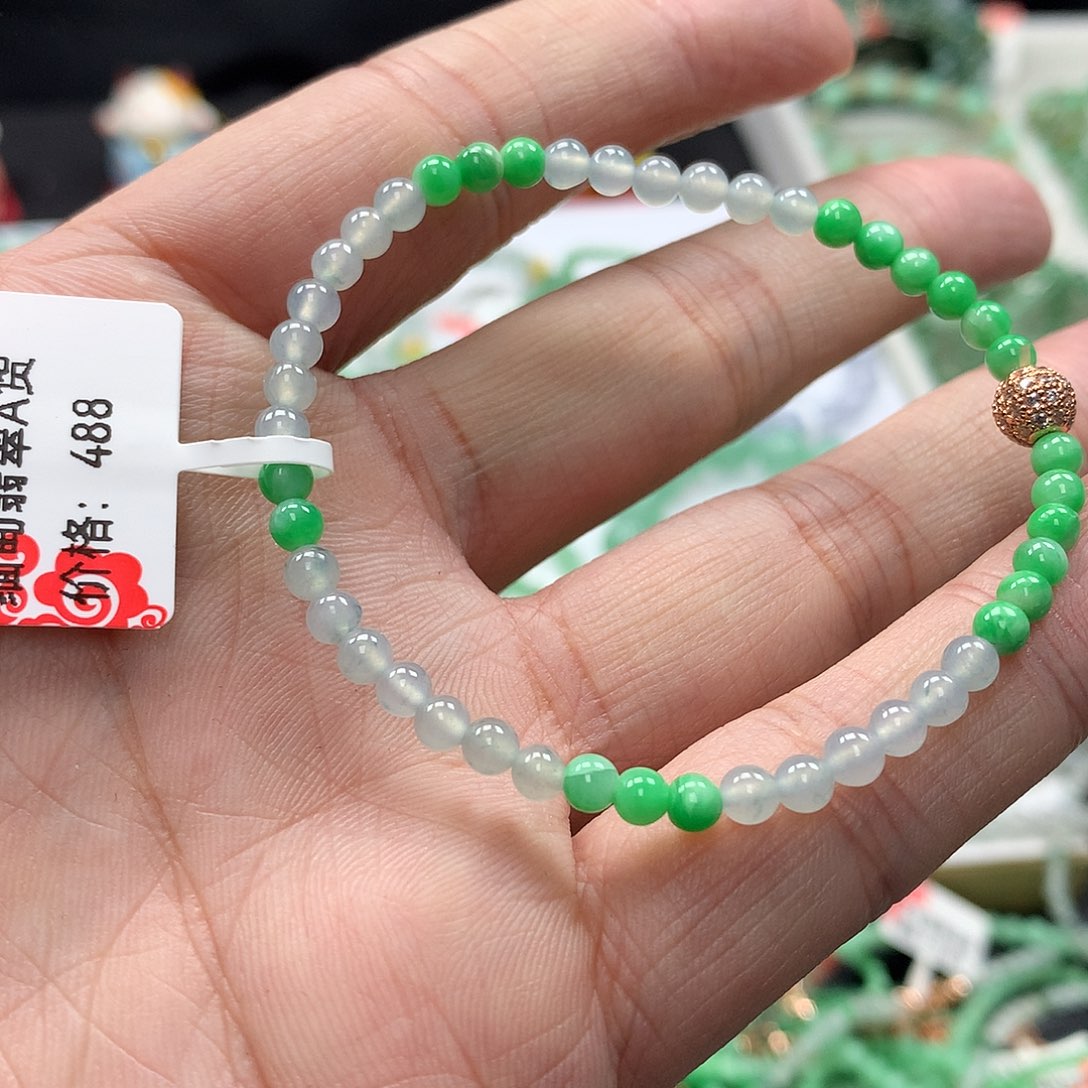 翡翠手链未镶嵌翡翠