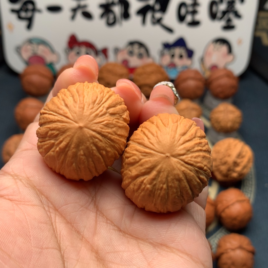 文玩核桃把件猴头元宝