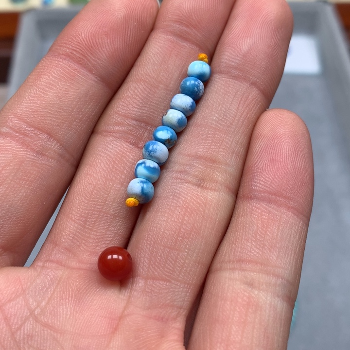 南红玛瑙配饰未镶嵌