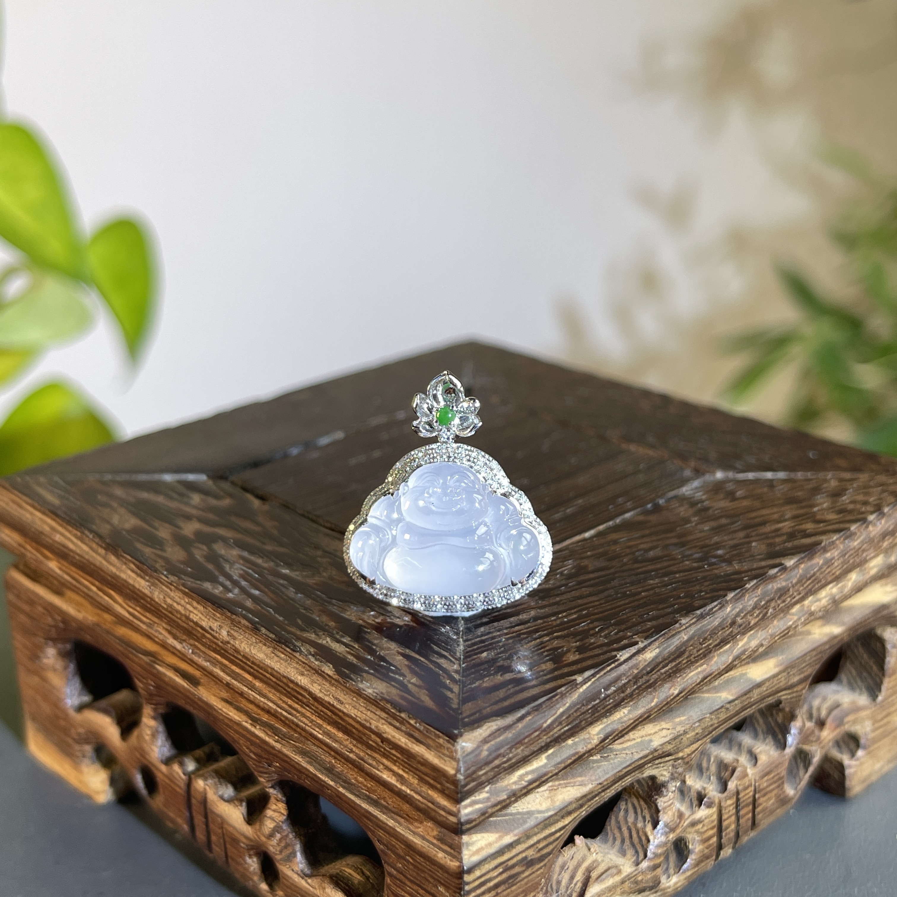 JXW20-156  天然缅甸A货翡翠  18K含钻镶嵌佛公