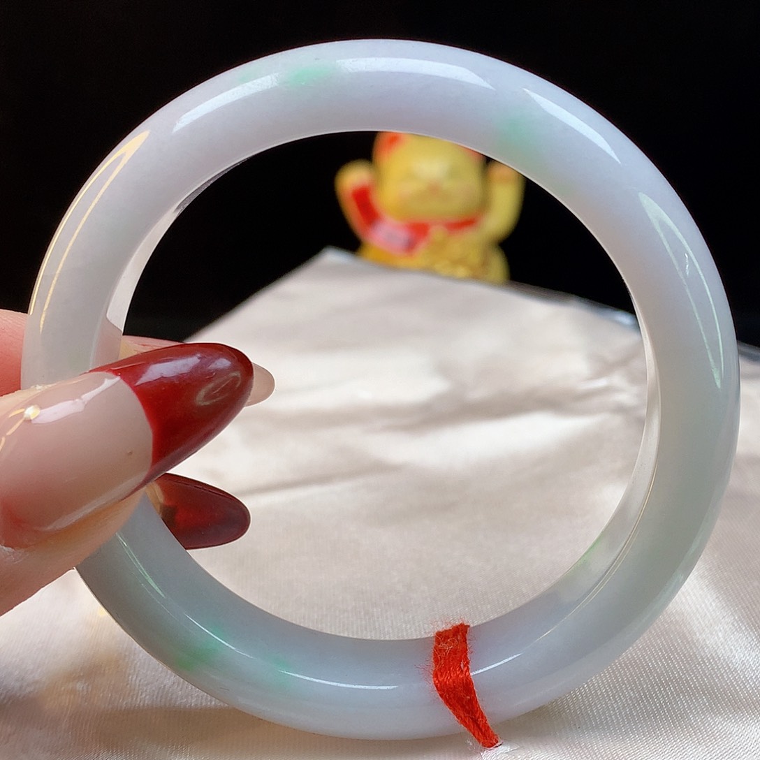 翡翠手镯未镶嵌天然翡翠8276