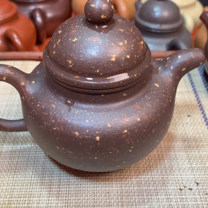 紫砂茶壶?****?宜兴原矿