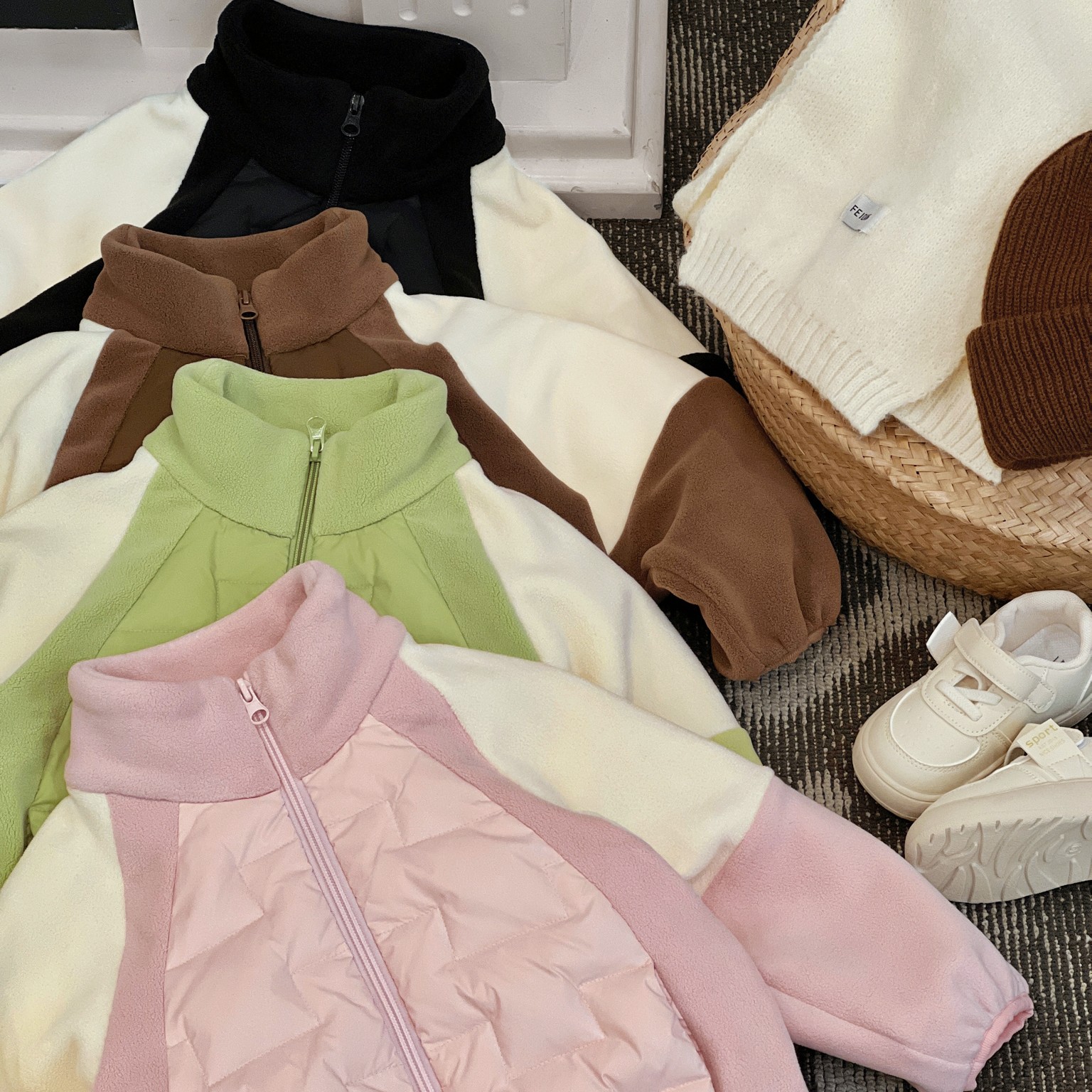 【LUSONBABY】宝宝秋冬针梭拼接90白鸭羽绒服休闲 CPD324238