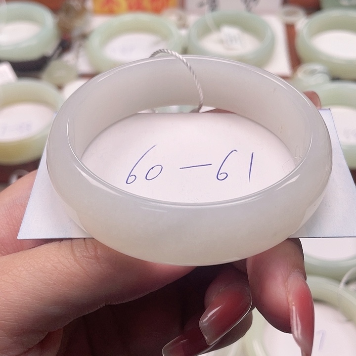 未镶嵌手镯和田玉花****y