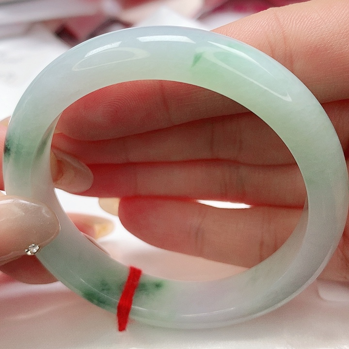 翡翠手镯未镶嵌缅甸天然A货翡翠