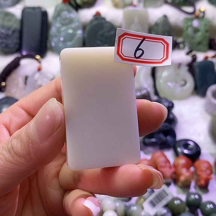 和田玉未镶嵌边角料