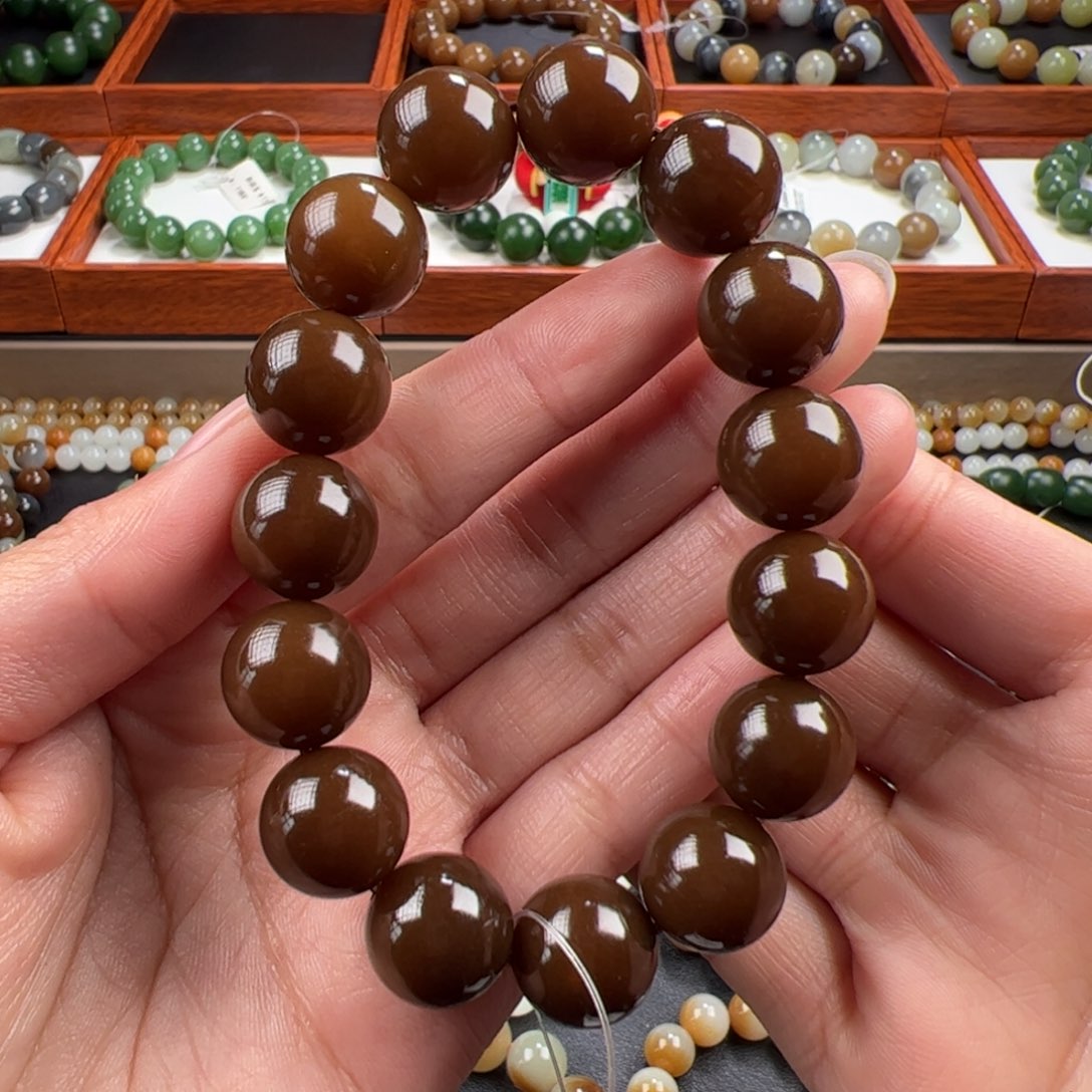 和田玉巨巨巨巨巨香红糖卡14未镶嵌