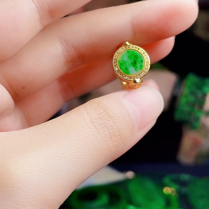 翡翠银S925镶嵌颈饰多样性