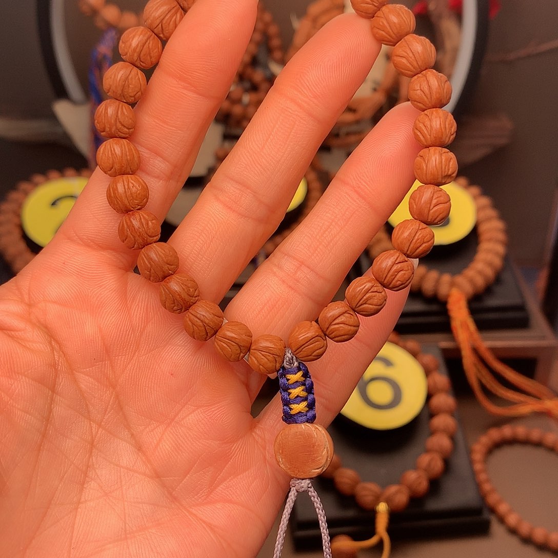 桃核吊坠快*人野生玉龙脊