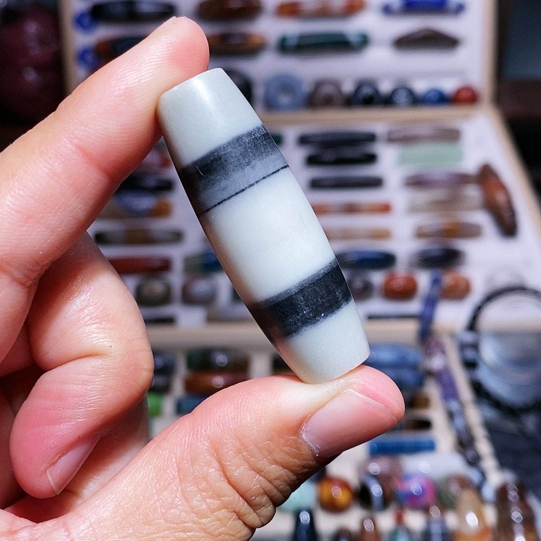 玛瑙吊坠未镶嵌…