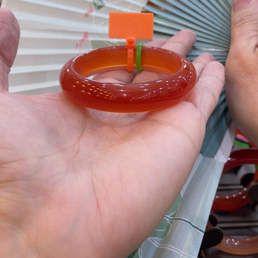 玛瑙/玉髓手镯未镶嵌梅**酱