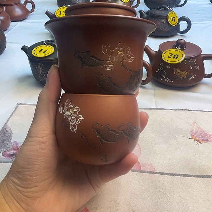 广西钦州坭兴陶茶壶