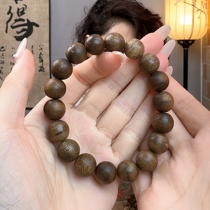 沉香手串海南种植绿奇楠1.2