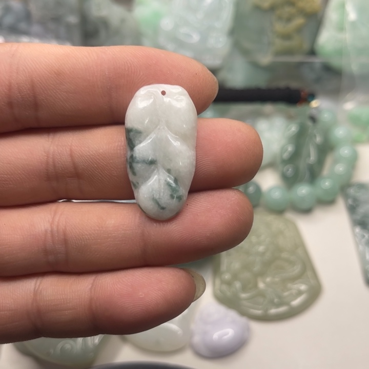 颈饰未镶嵌翡翠8