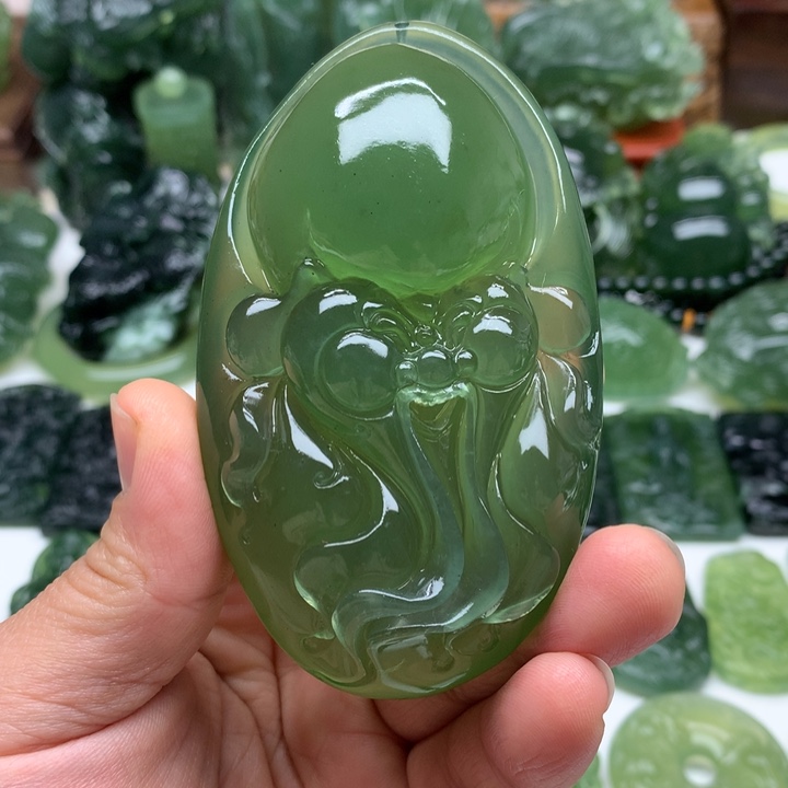 蛇纹石玉颈饰未镶嵌用****6