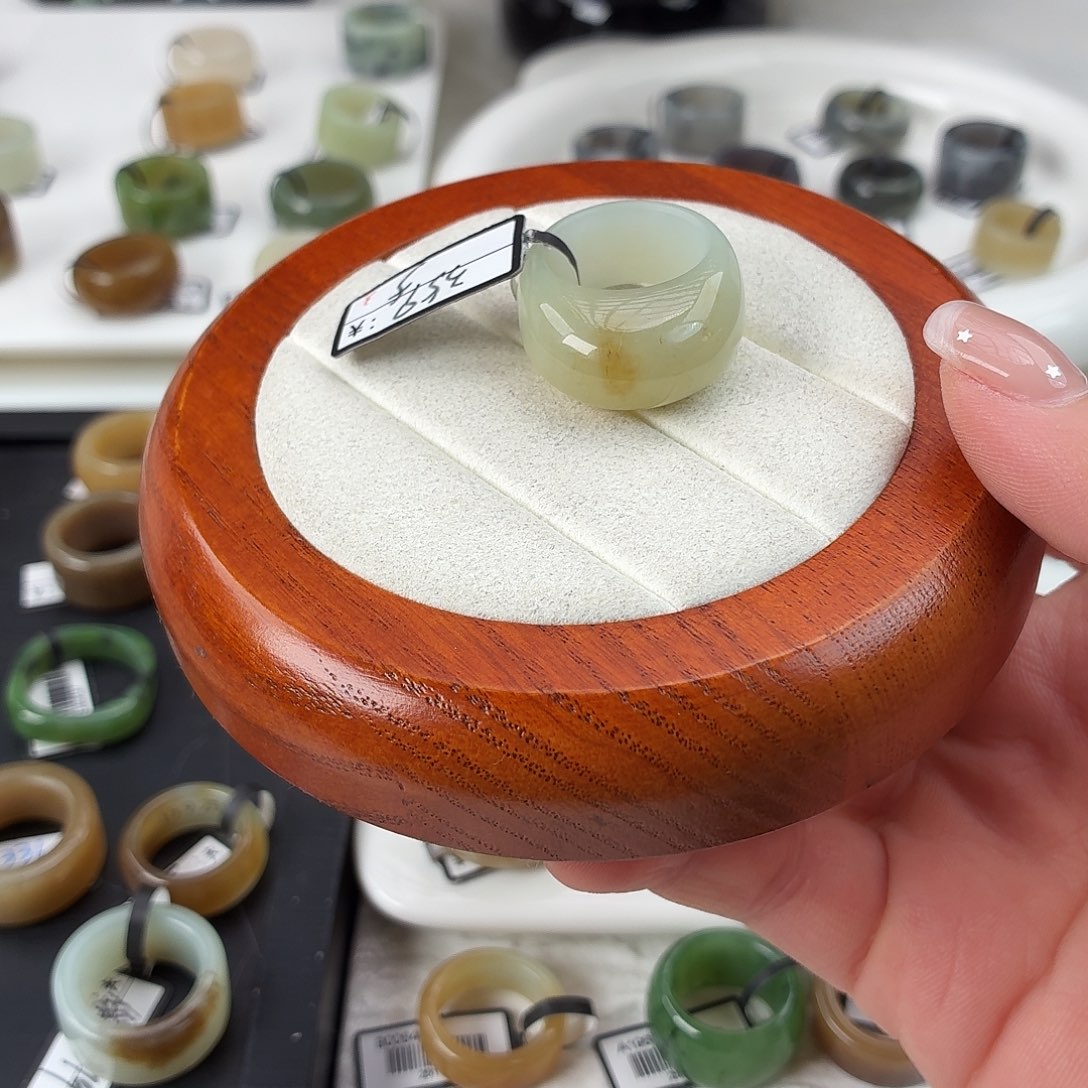 和田玉未镶嵌戒指Q40糖馒头内径17.6港码16