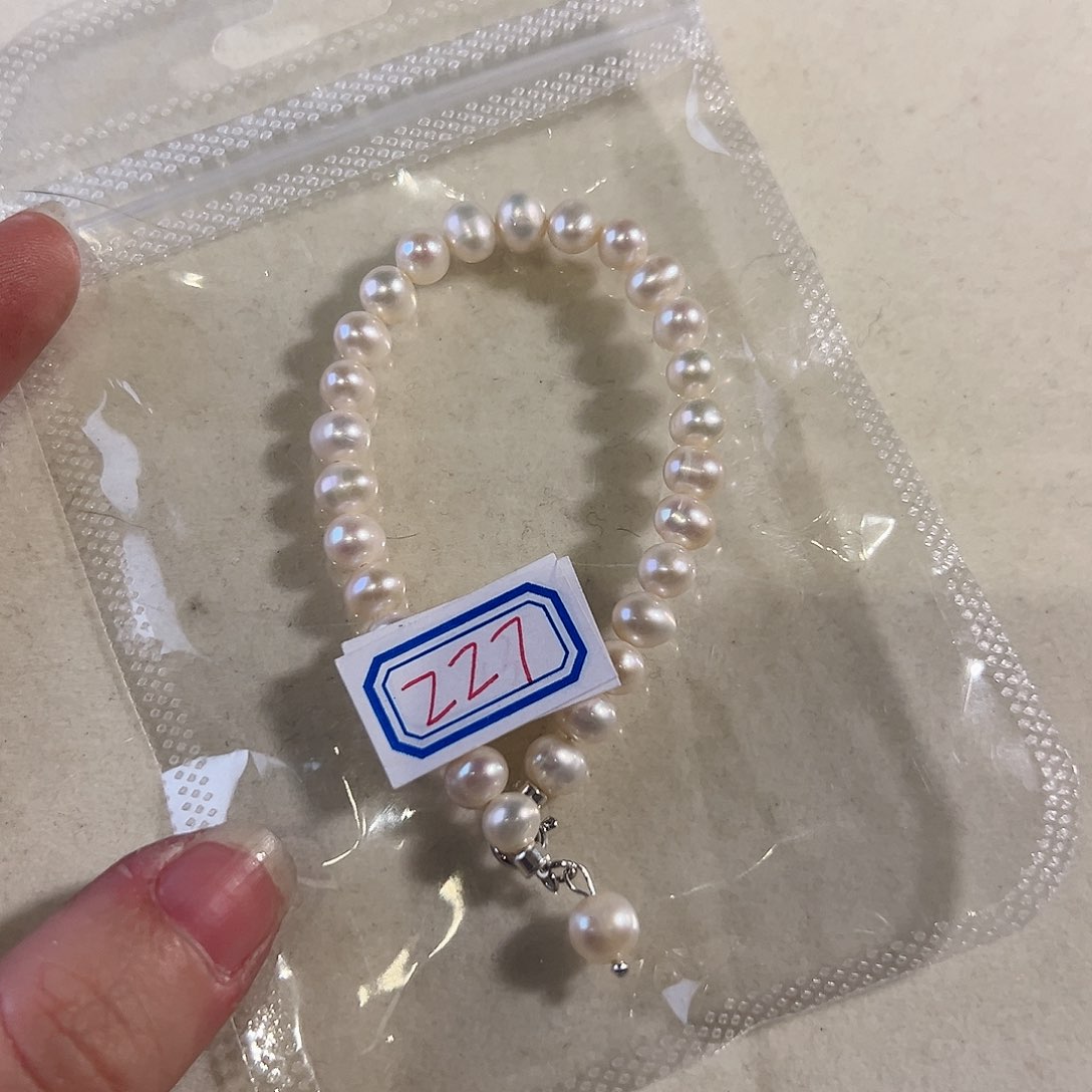 淡水珍珠耳饰未镶嵌