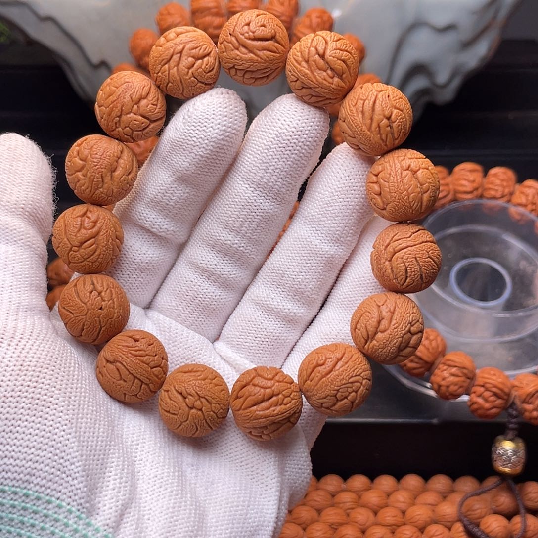 手串桃核金丝龙珠1.7