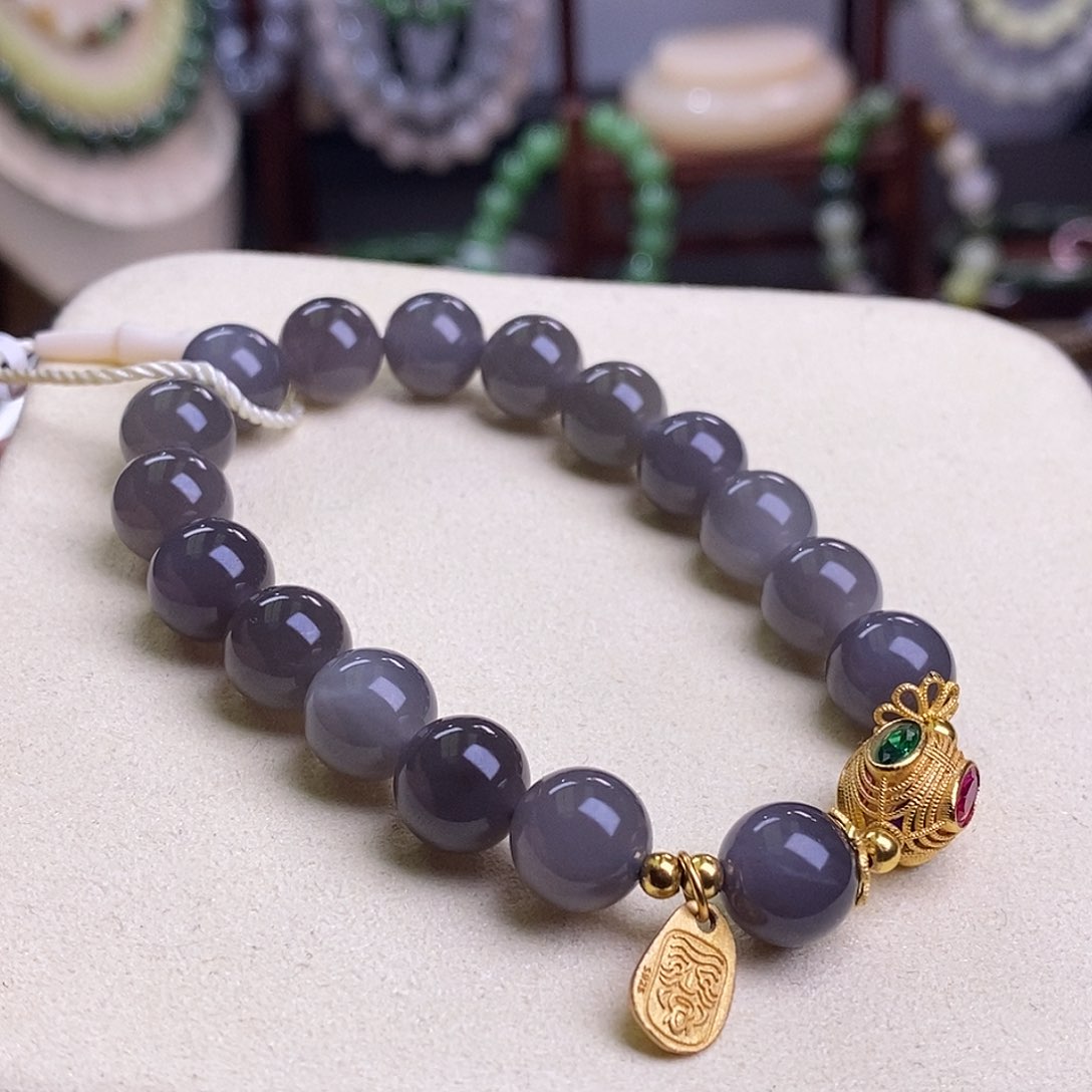 和田玉收藏级烟紫帝王紫高冰圆珠手串10m未镶嵌