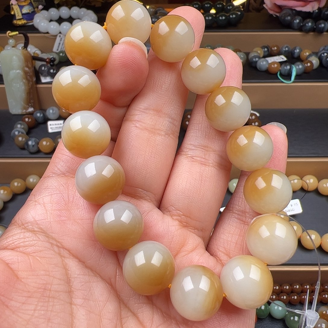 一***寻和田玉未镶嵌手链