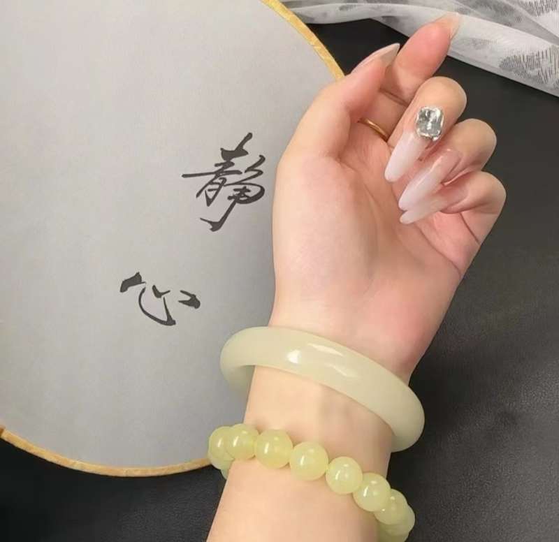 天然辰砂云栖精美文玩手镯H-0052