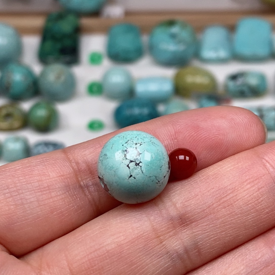 南红玛瑙未镶嵌珠宝奇石泥*