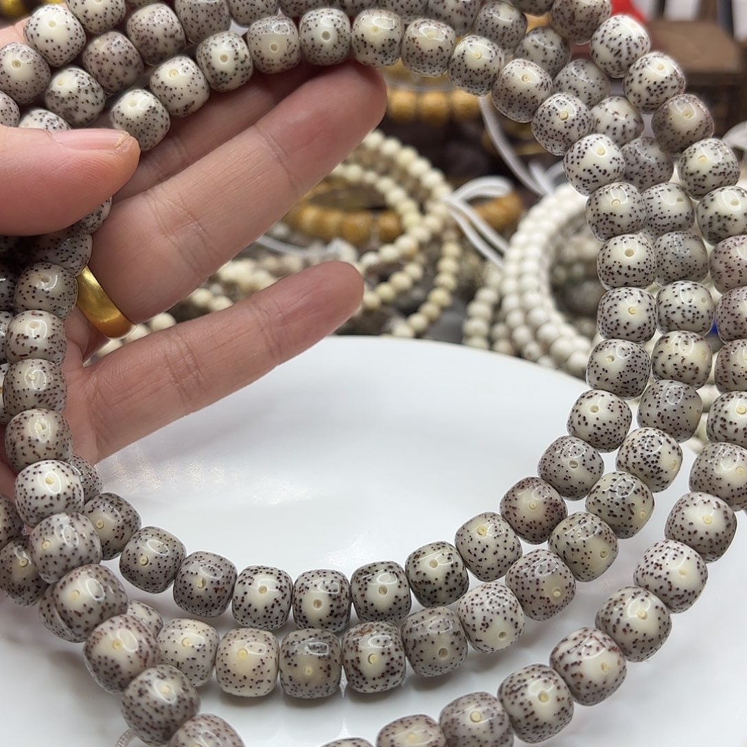 星月菩提吊坠10灰冰大眼睛